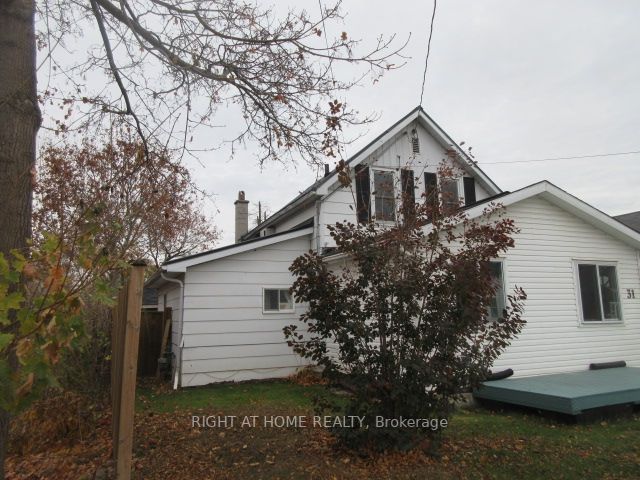31 Garry St