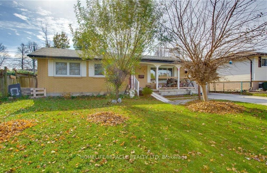 78 Deveron Cres