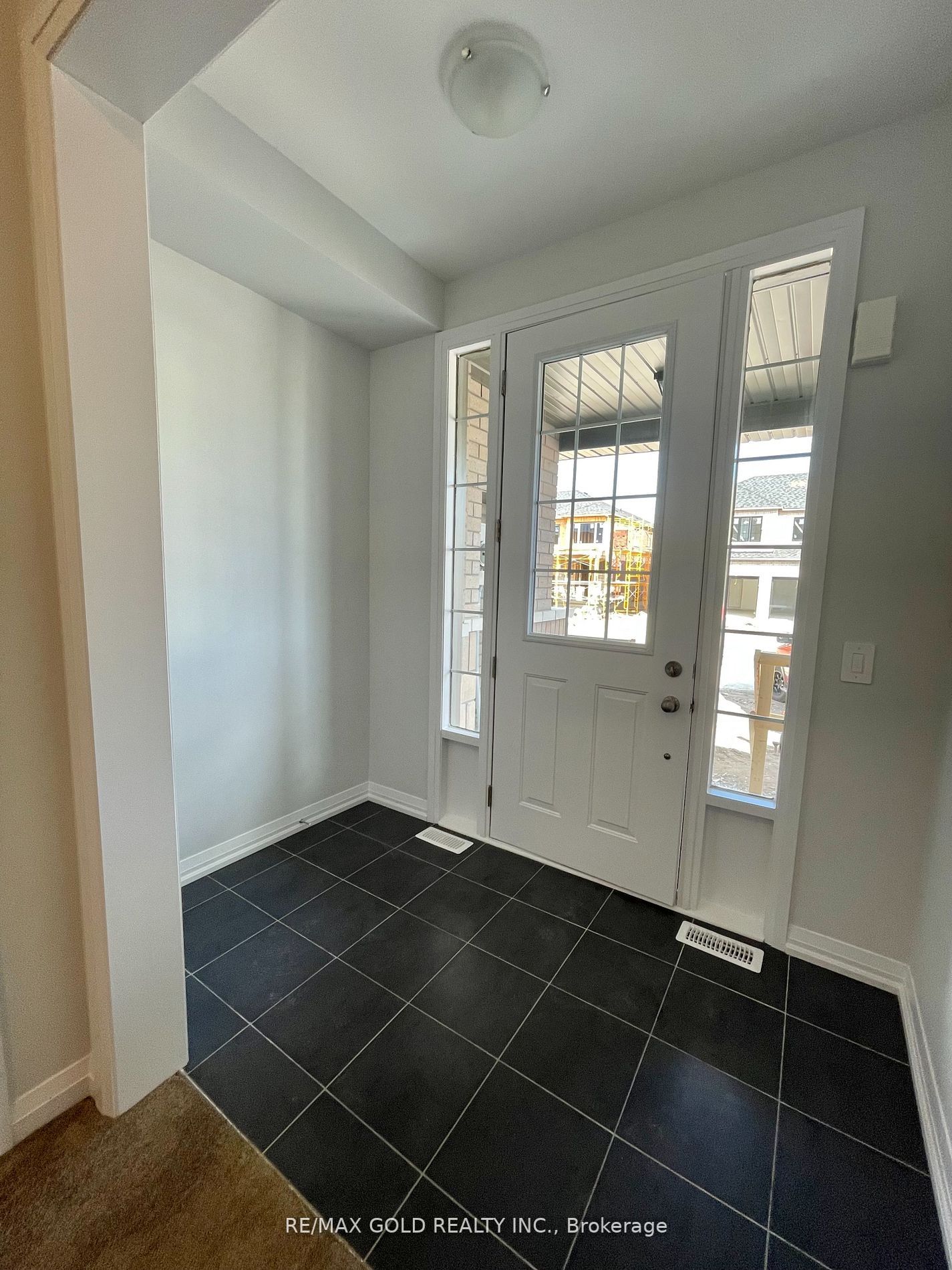 102 Corley St