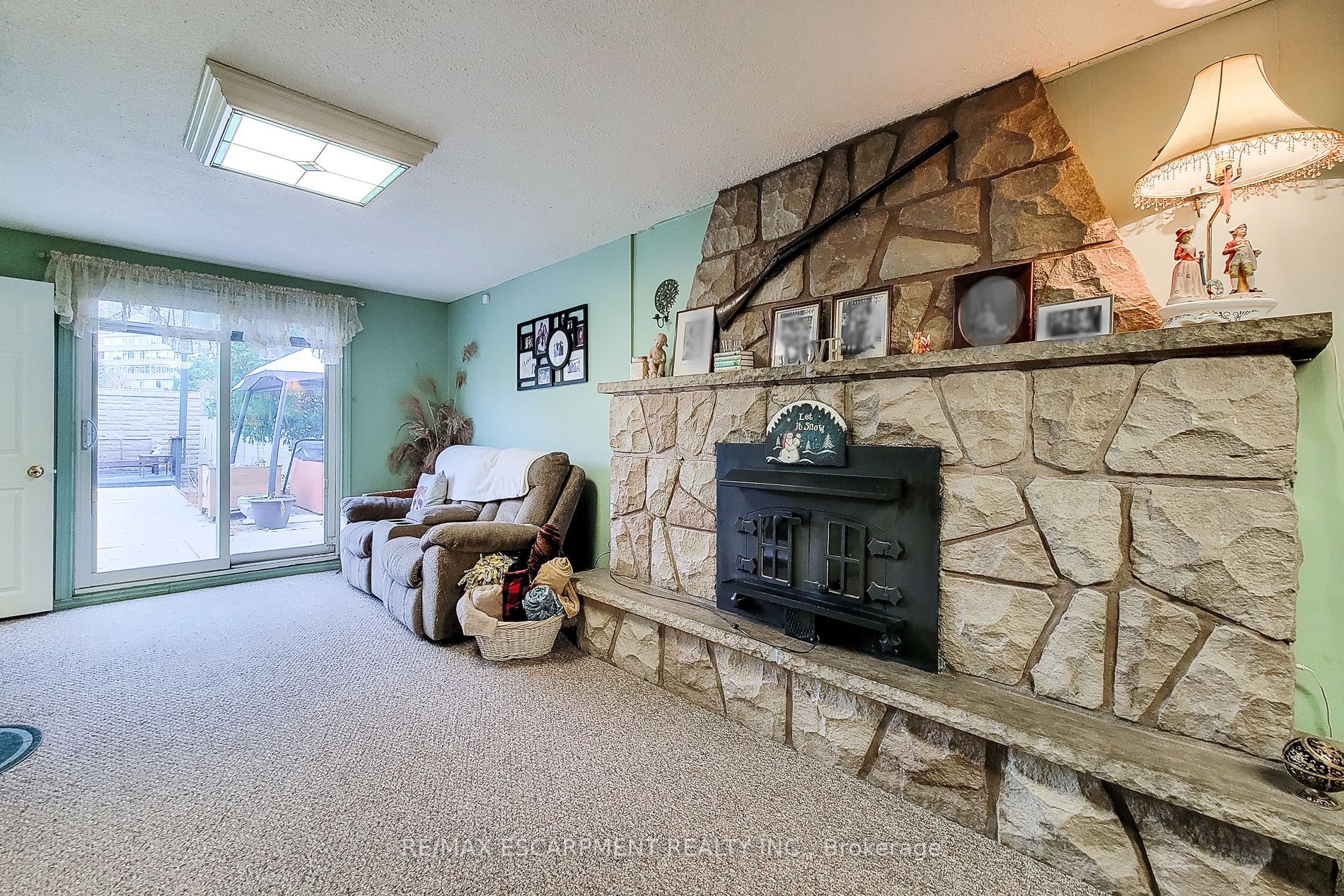 14 Brookstream Court