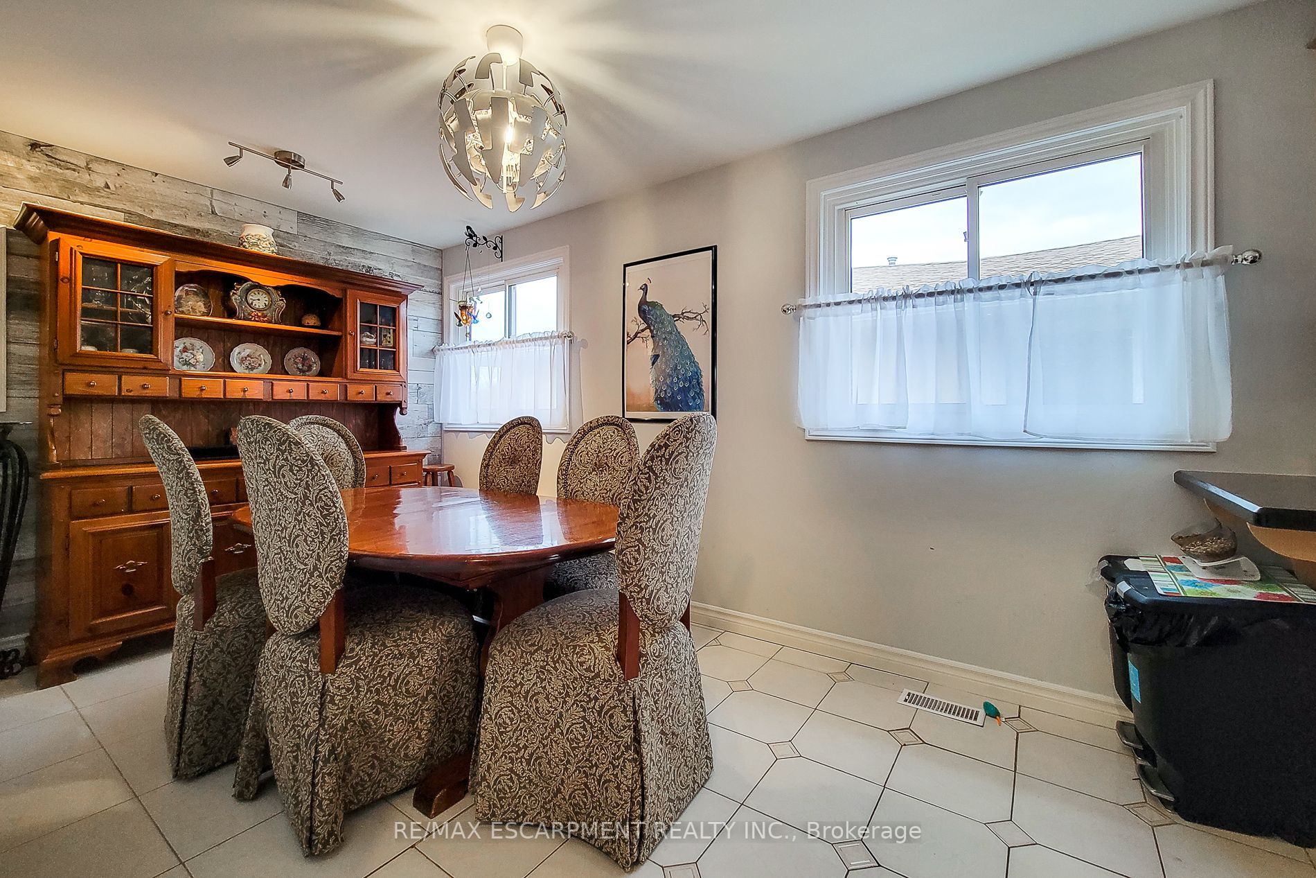 14 Brookstream Court