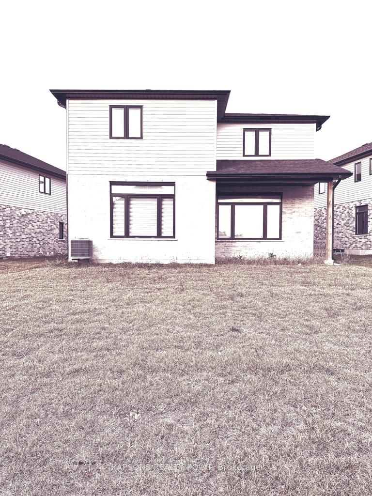 3890 Big Leaf Tr