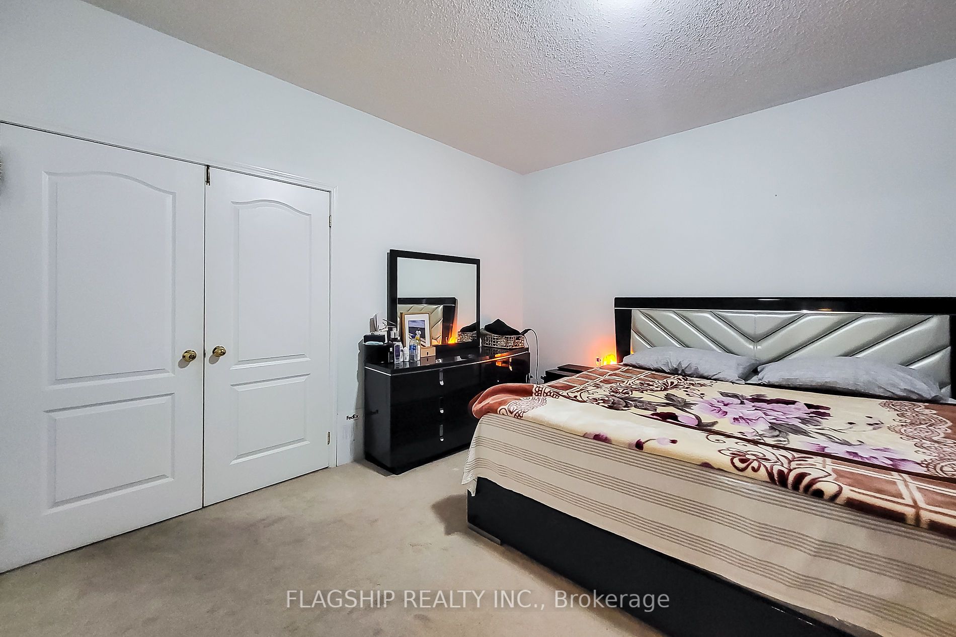 15 Baggs Cres
