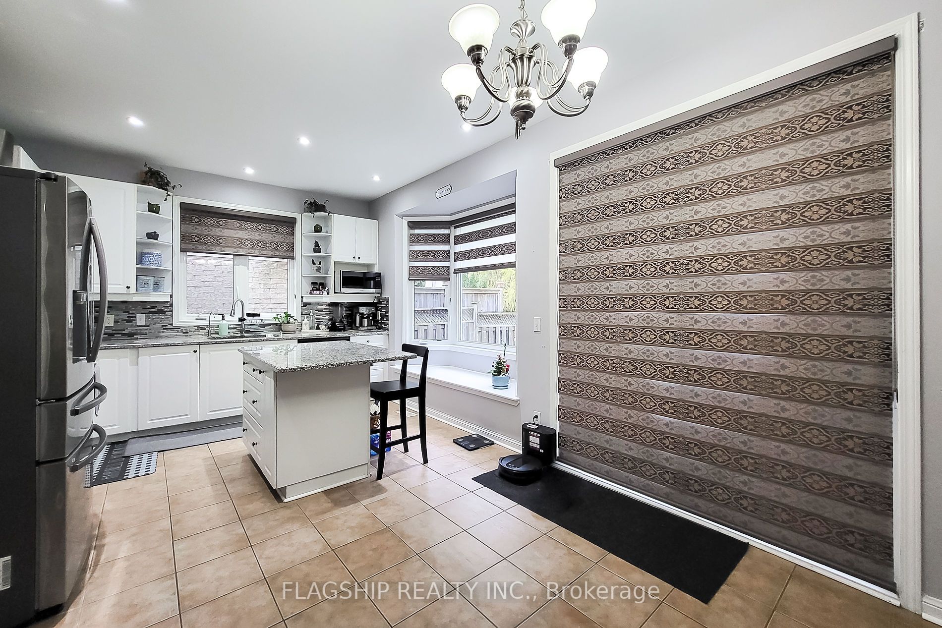 15 Baggs Cres
