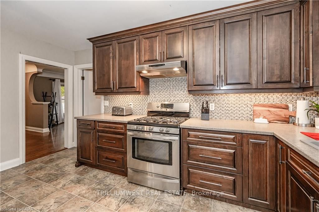 1281 Concession Rd