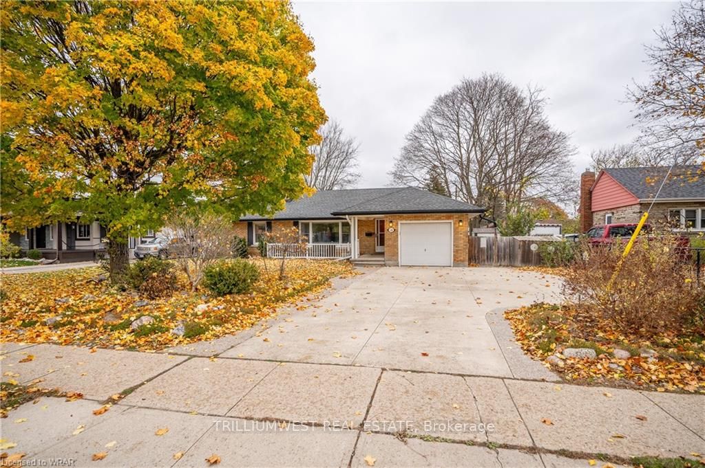 1281 Concession Rd