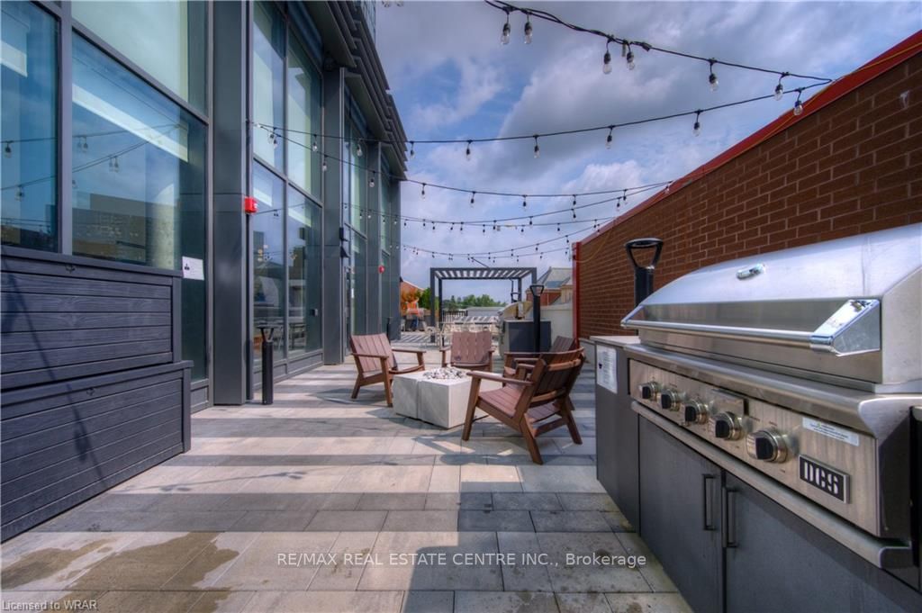 15 Wellington St S, #2603