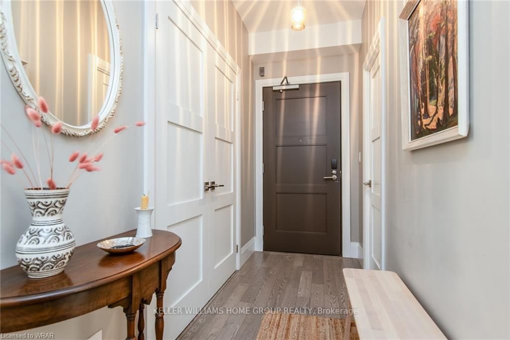 63 Arthur St S, #801