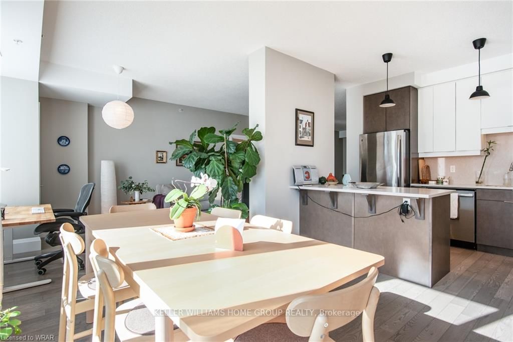 63 Arthur St S, #801