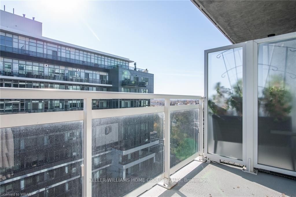 63 Arthur St S, #801