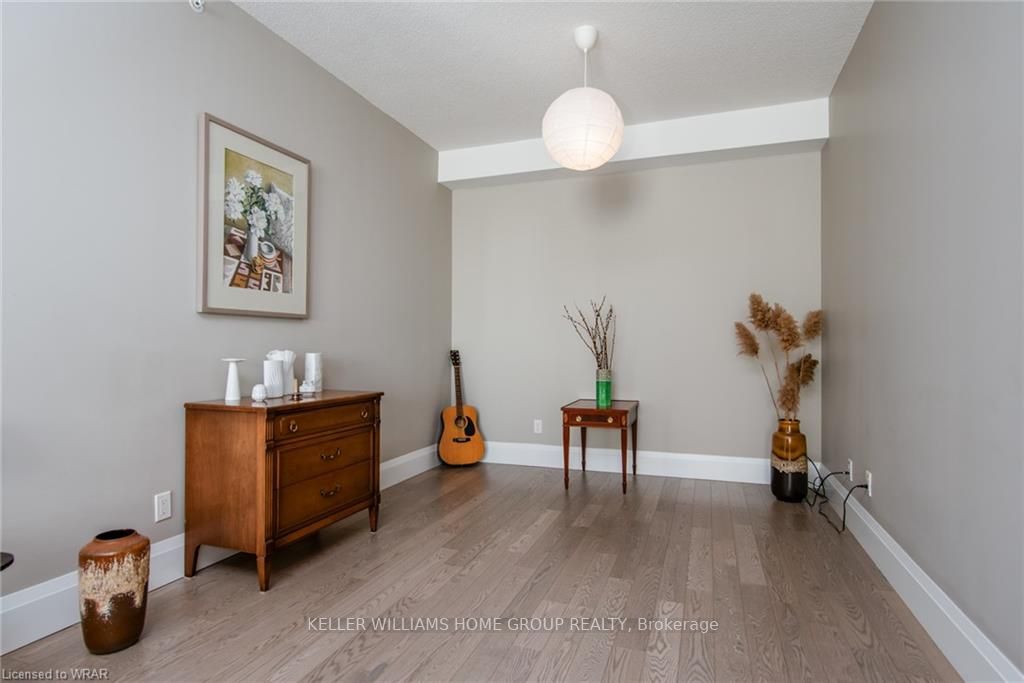 63 Arthur St S, #801
