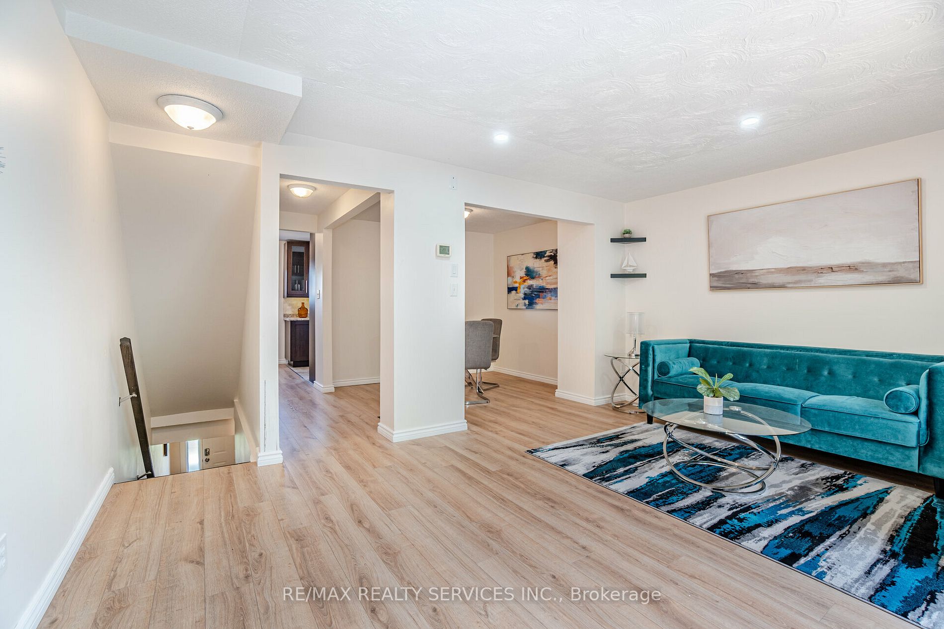 34 Bow Valley Dr, #9