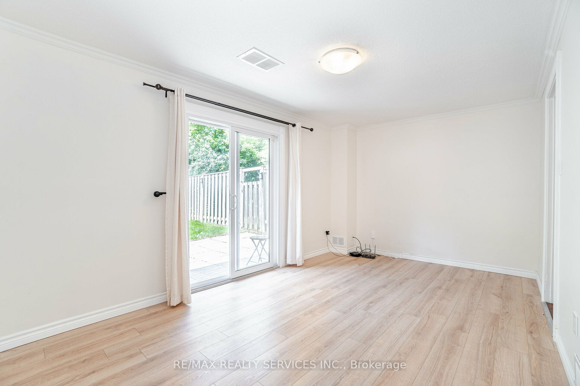 34 Bow Valley Dr, #9