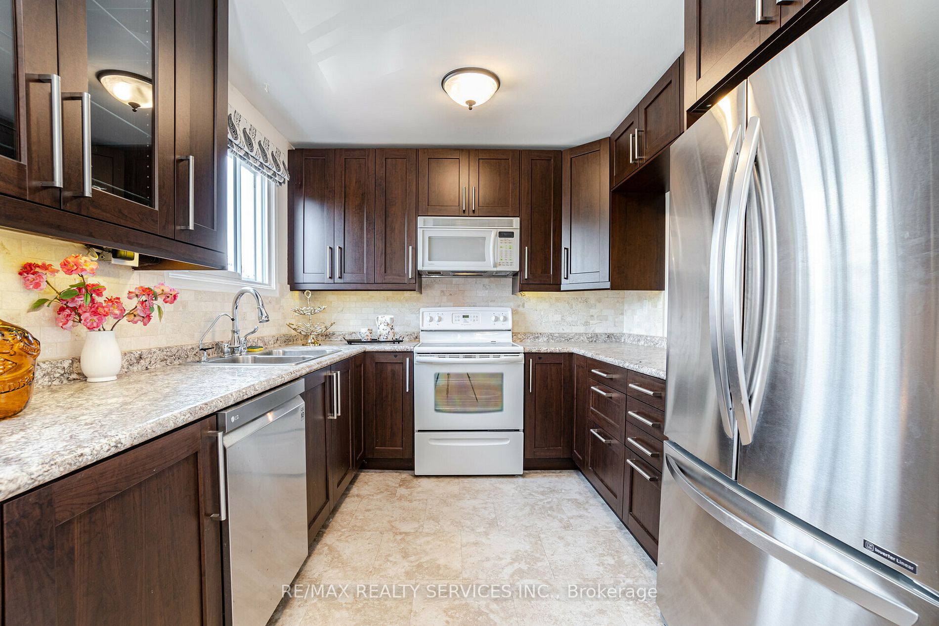 34 Bow Valley Dr, #9