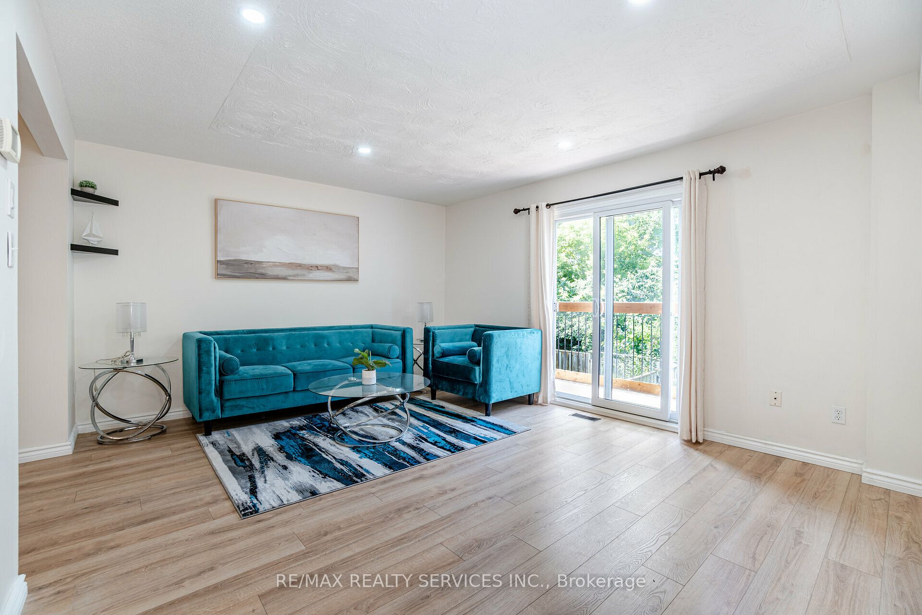 34 Bow Valley Dr, #9