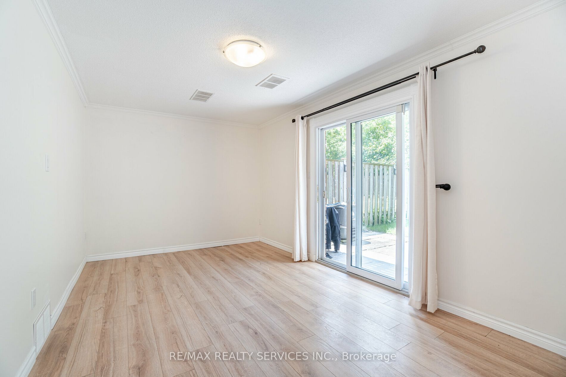 34 Bow Valley Dr, #9