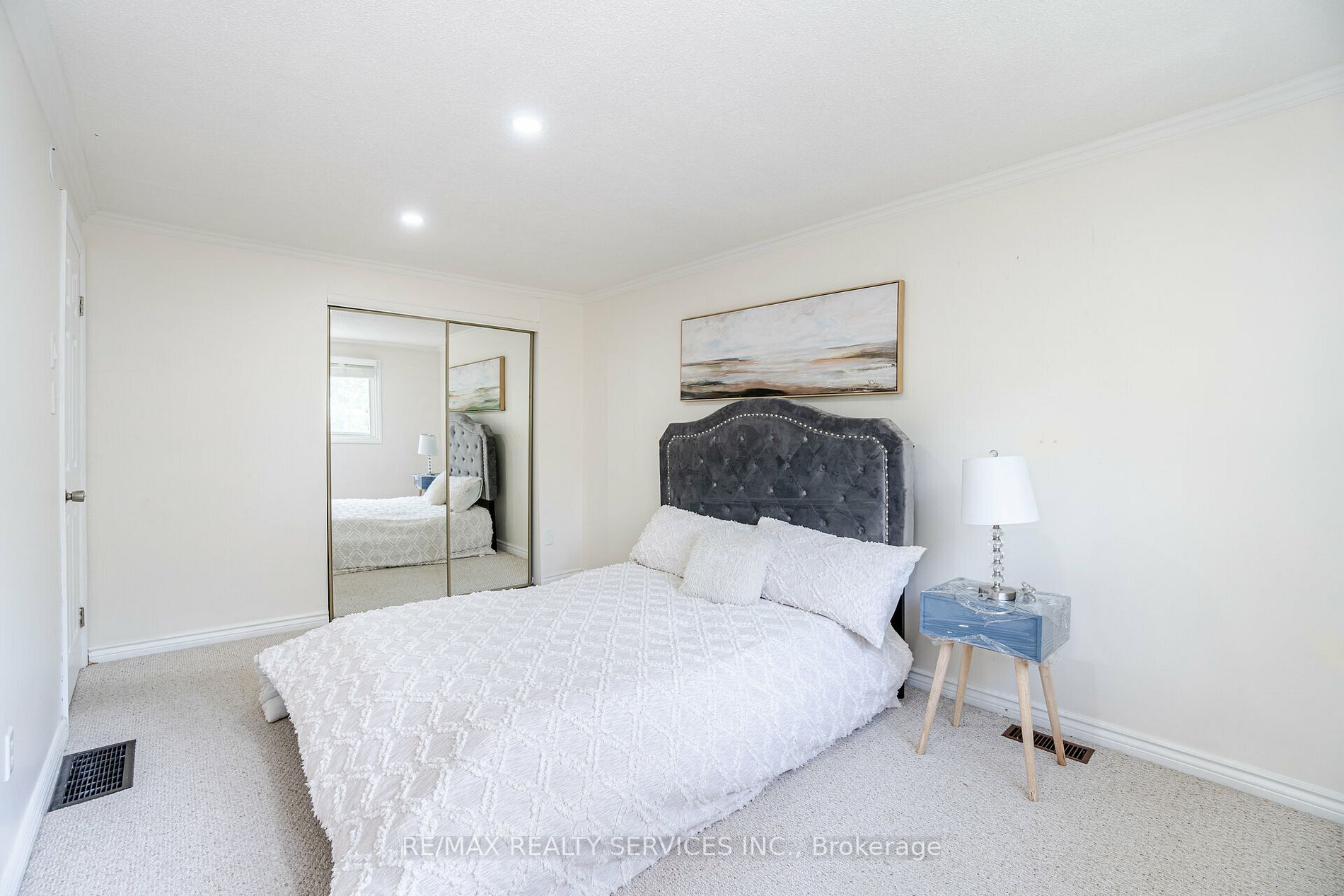 34 Bow Valley Dr, #9
