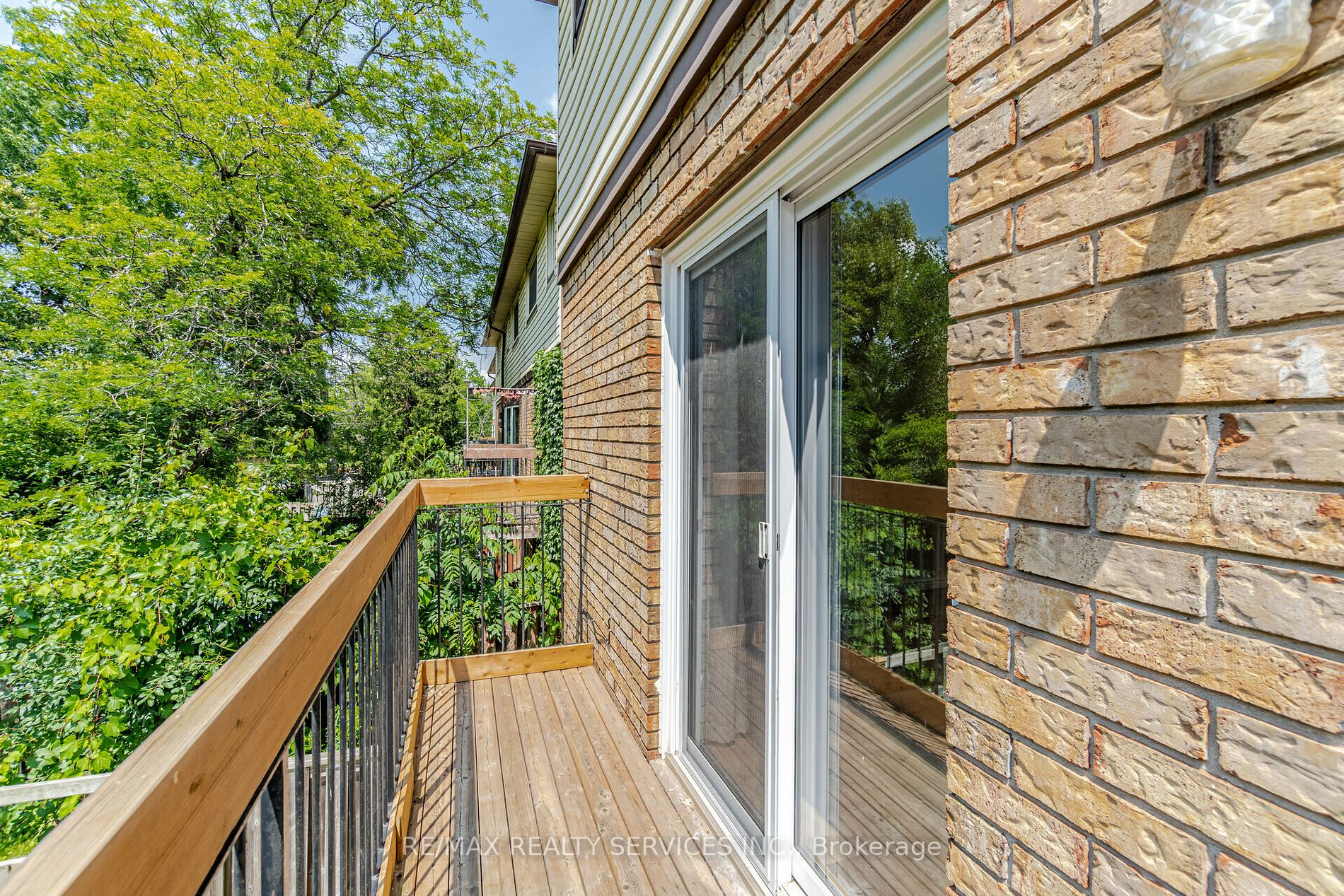 34 Bow Valley Dr, #9