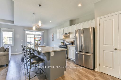 3455 Morgan Cres, #32