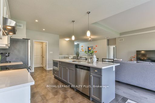 3455 Morgan Cres, #32