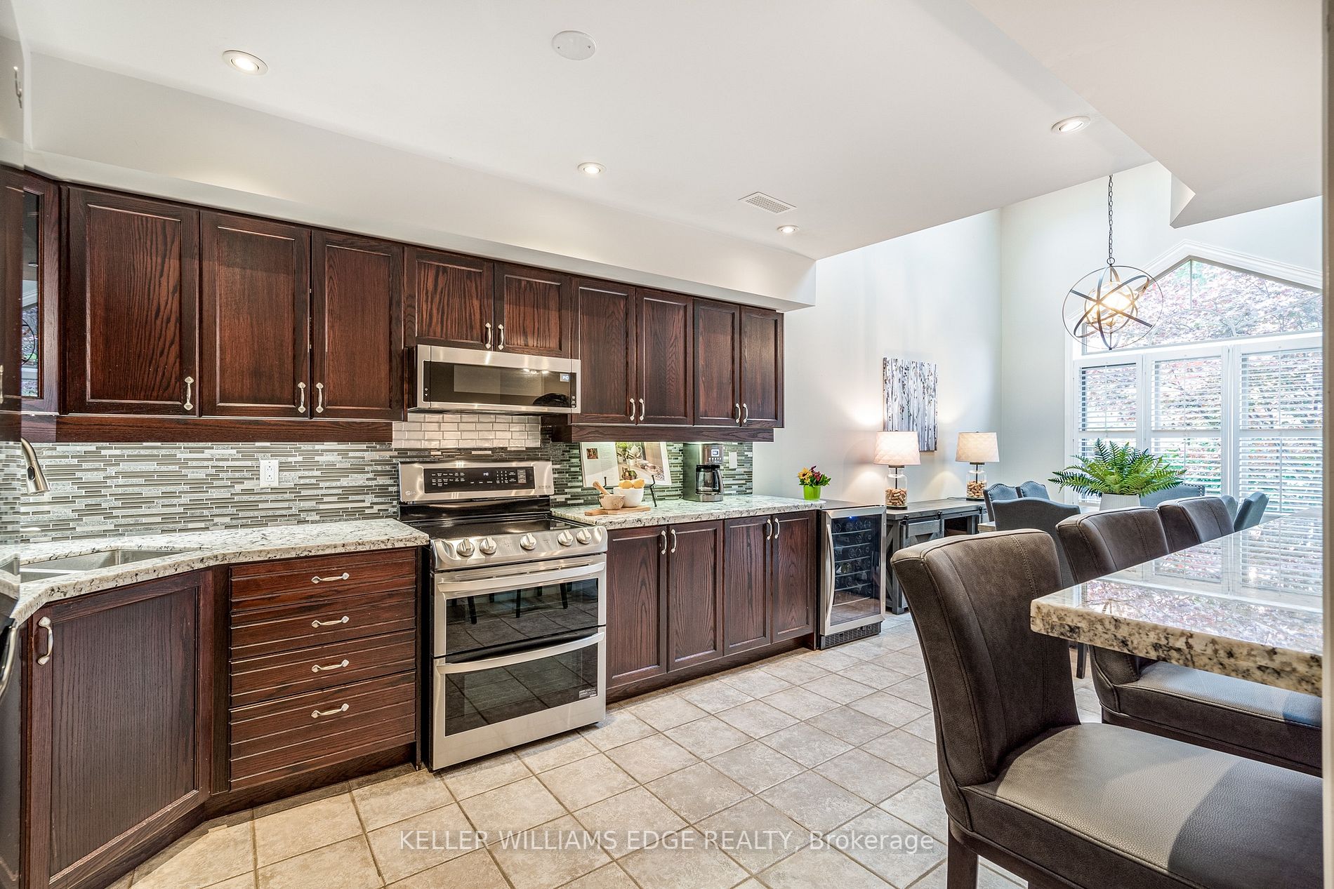 25 Hamilton St S, #16