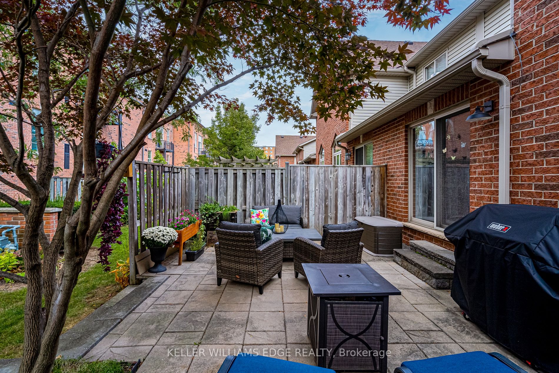 25 Hamilton St S, #16