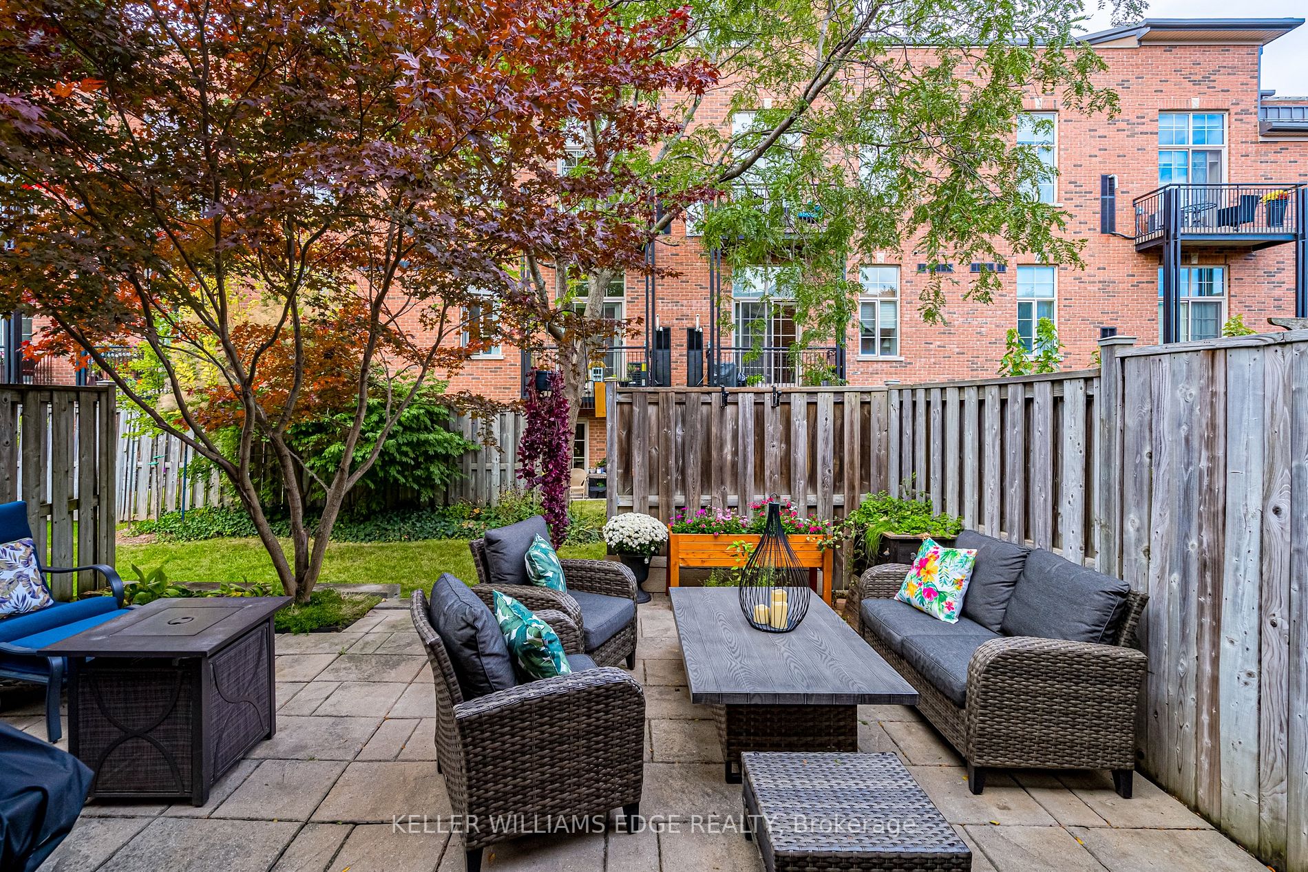 25 Hamilton St S, #16