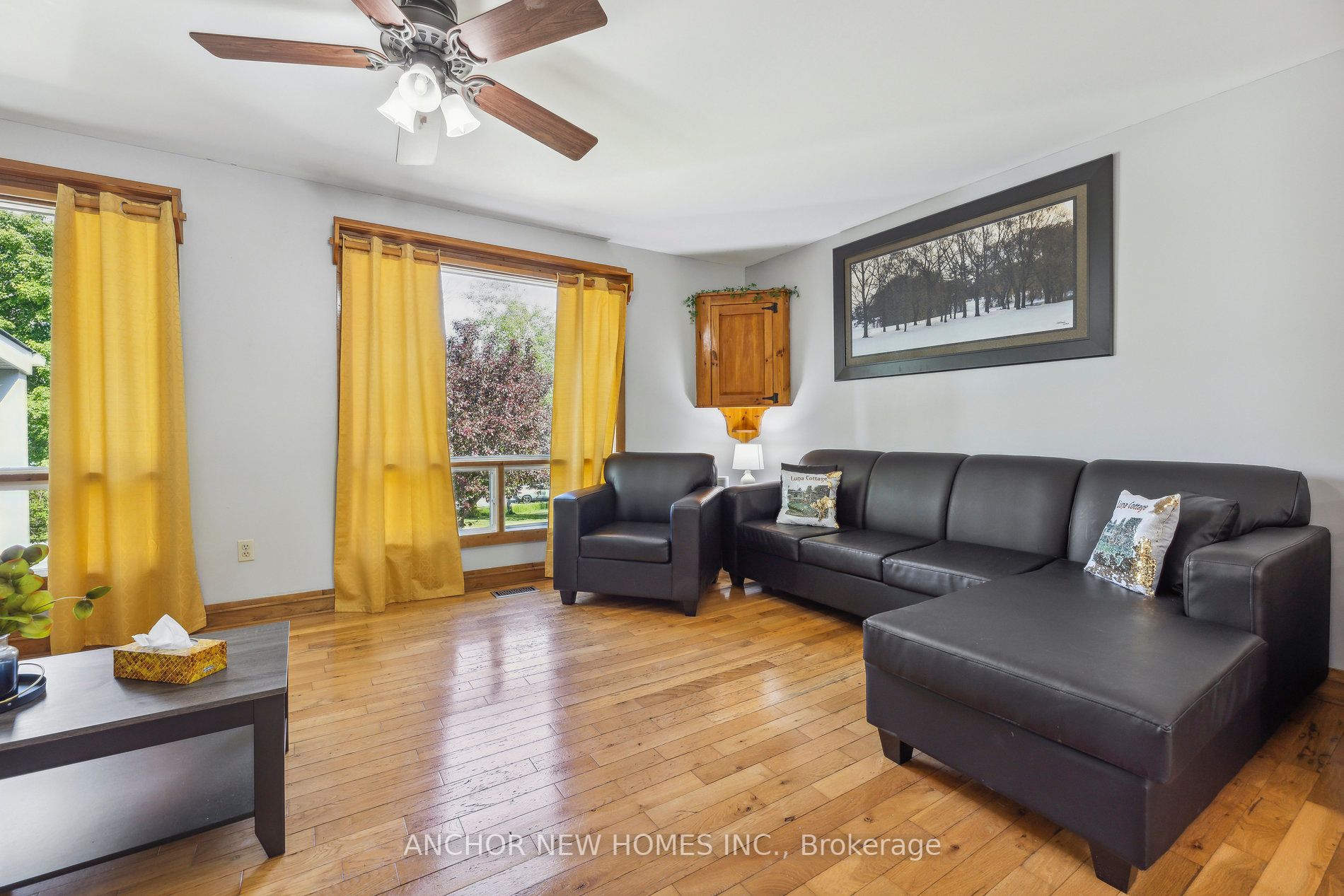 221 Grandview Dr