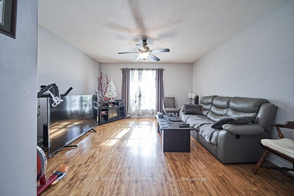 1091 Whitefield Dr
