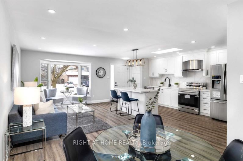 119 Clara Cres
