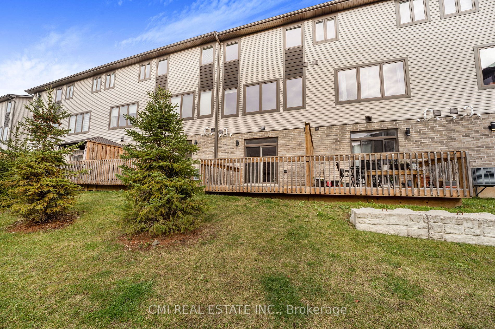 2070 Meadowgate Blvd, #8