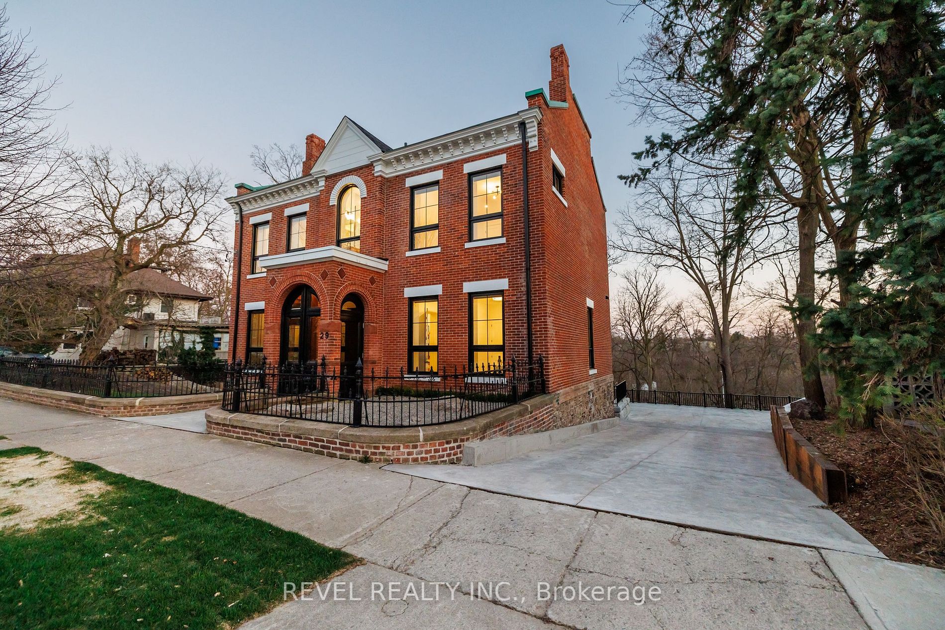 29 Yates Street