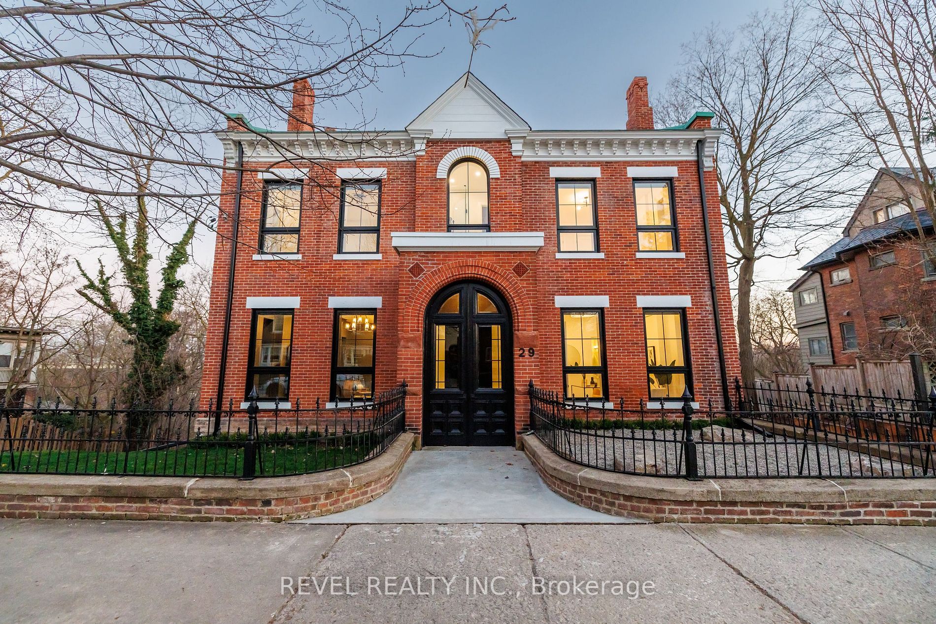 29 Yates Street