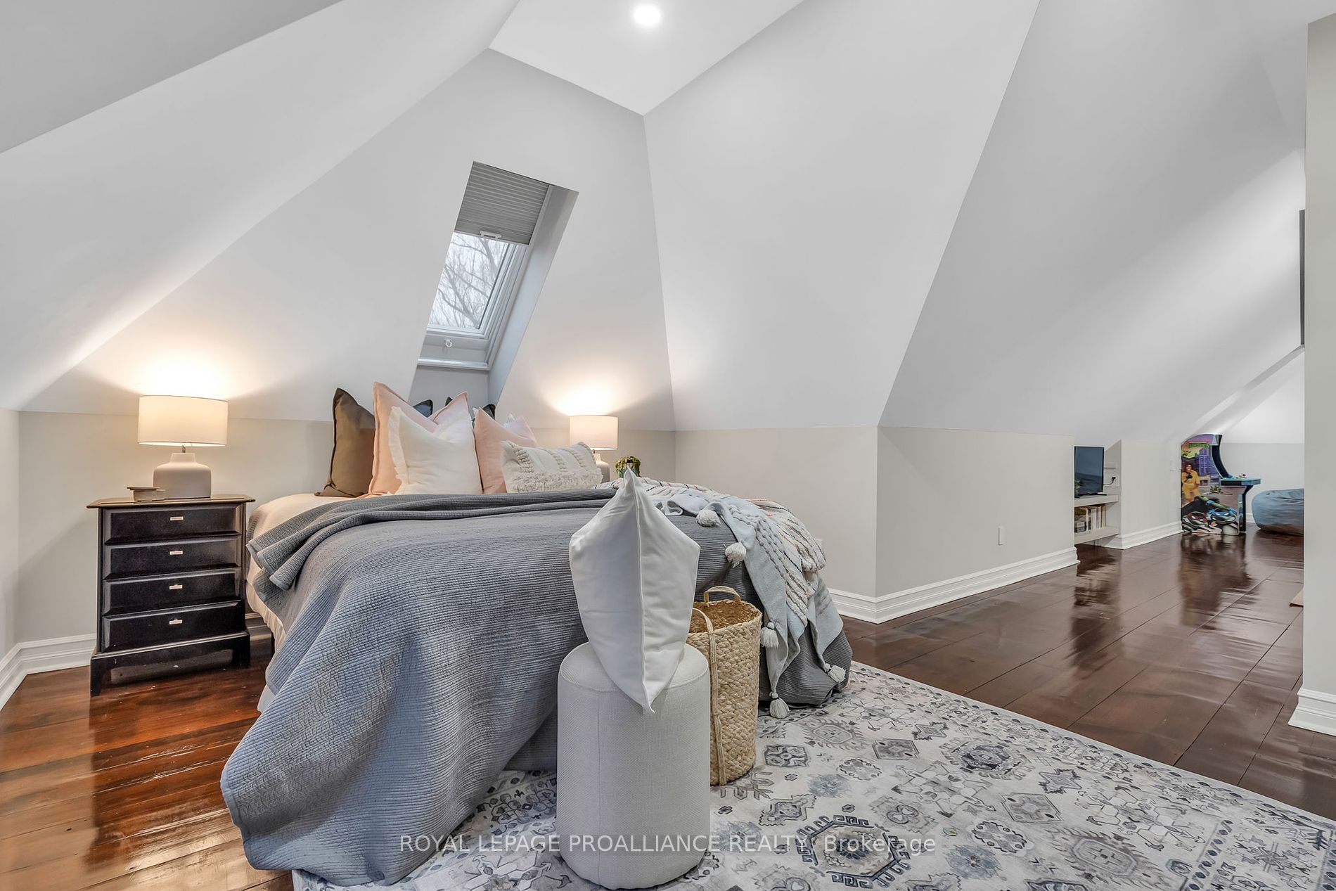 8168 Danforth Rd W