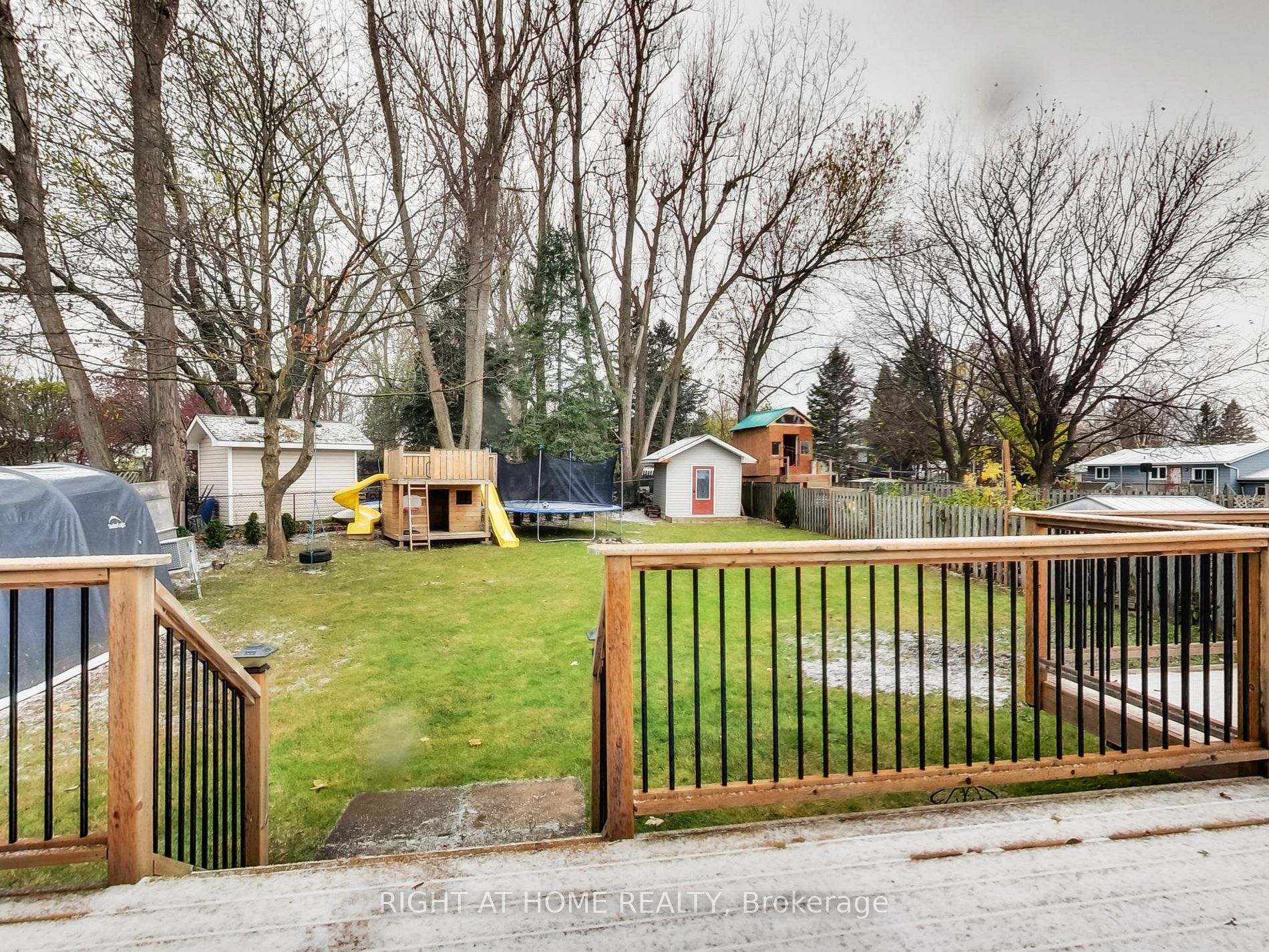 316 Pineview Gdns