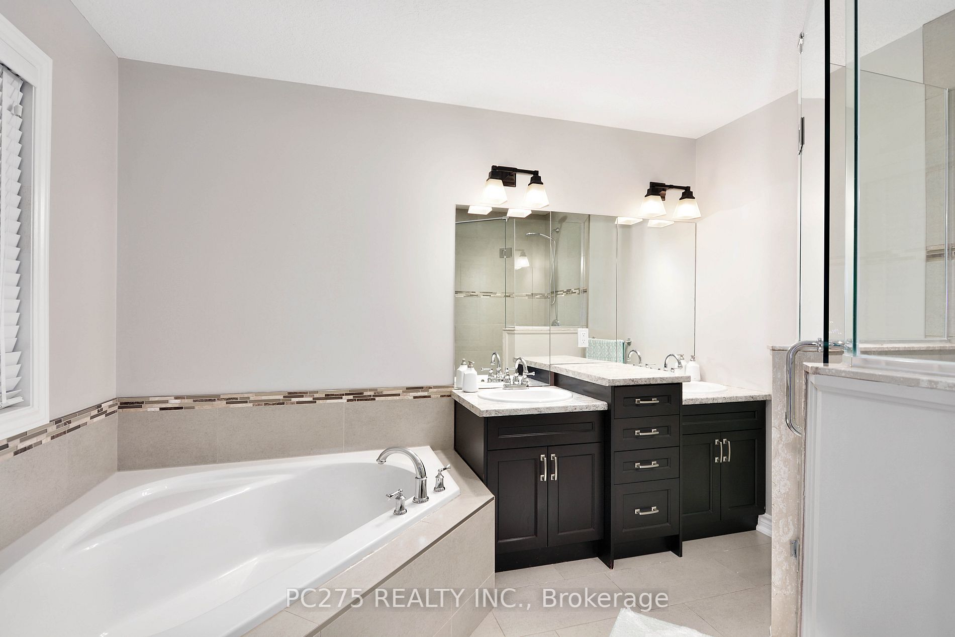 2107 North Routledge Park