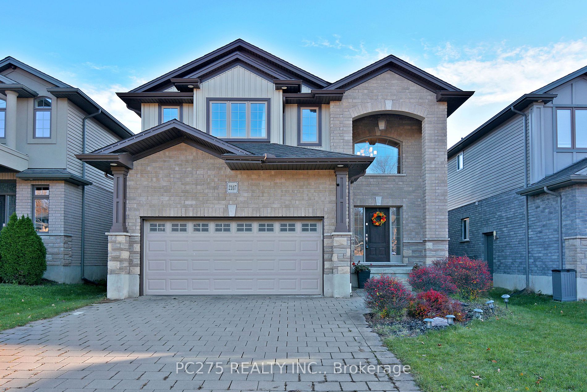 2107 North Routledge Park