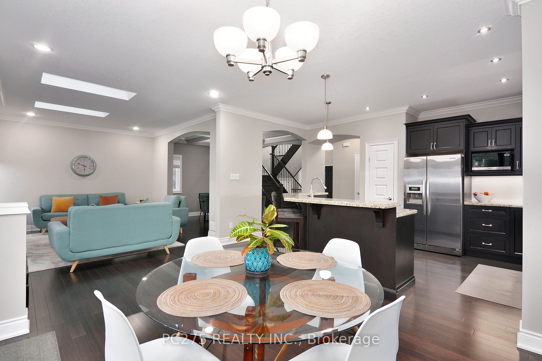 2107 North Routledge Park