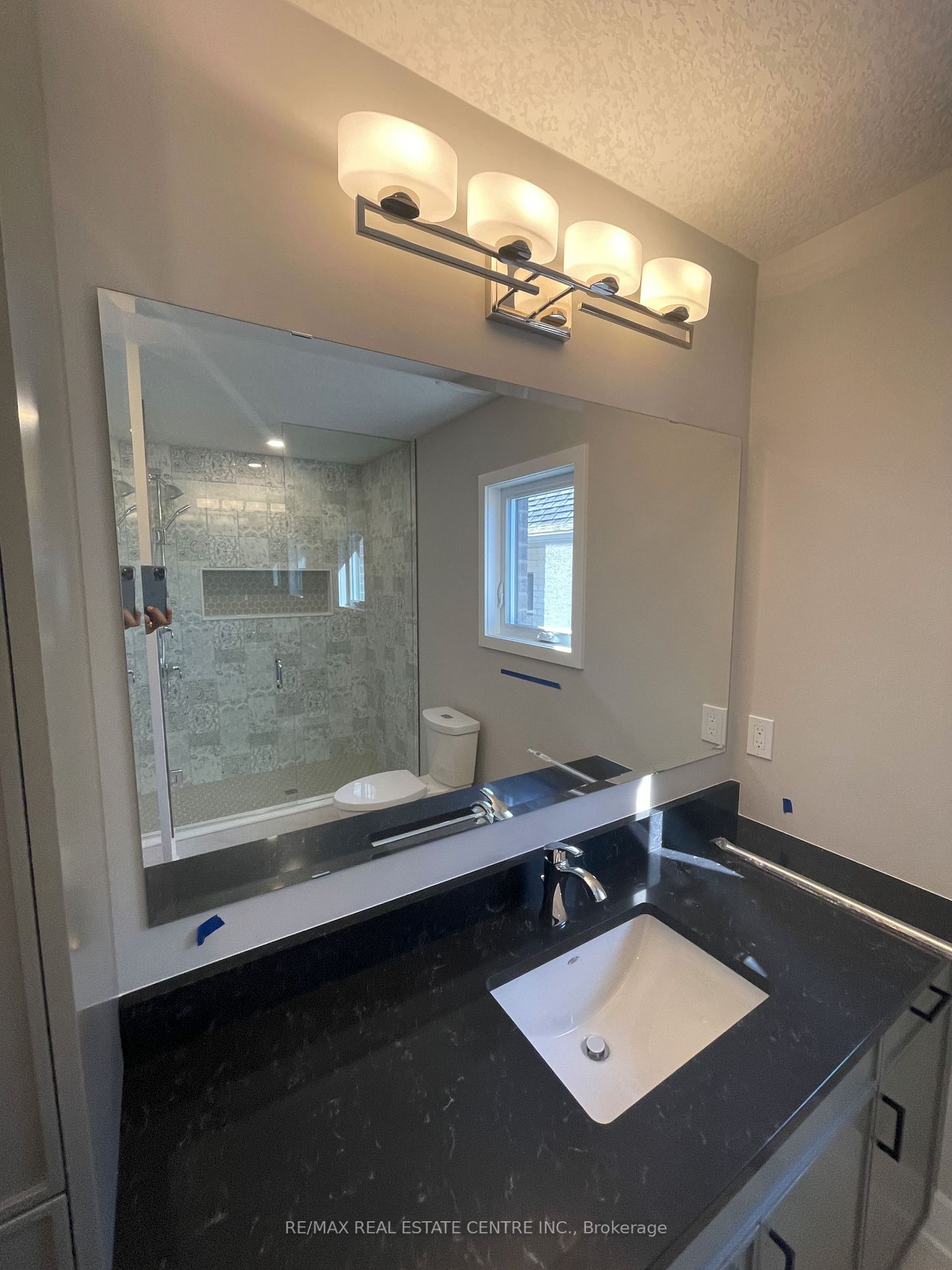 27 Hollybrook Tr