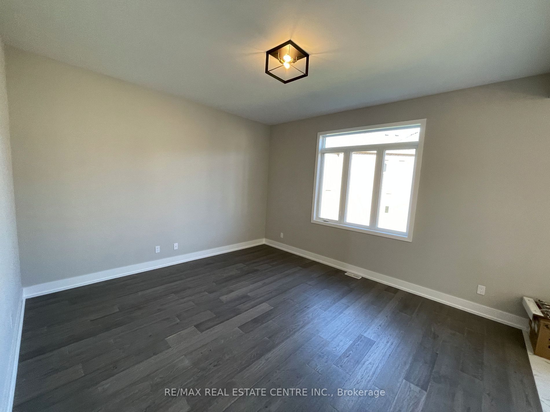 27 Hollybrook Tr
