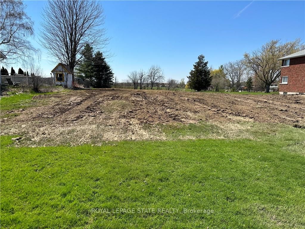 53 Haldimand Tr