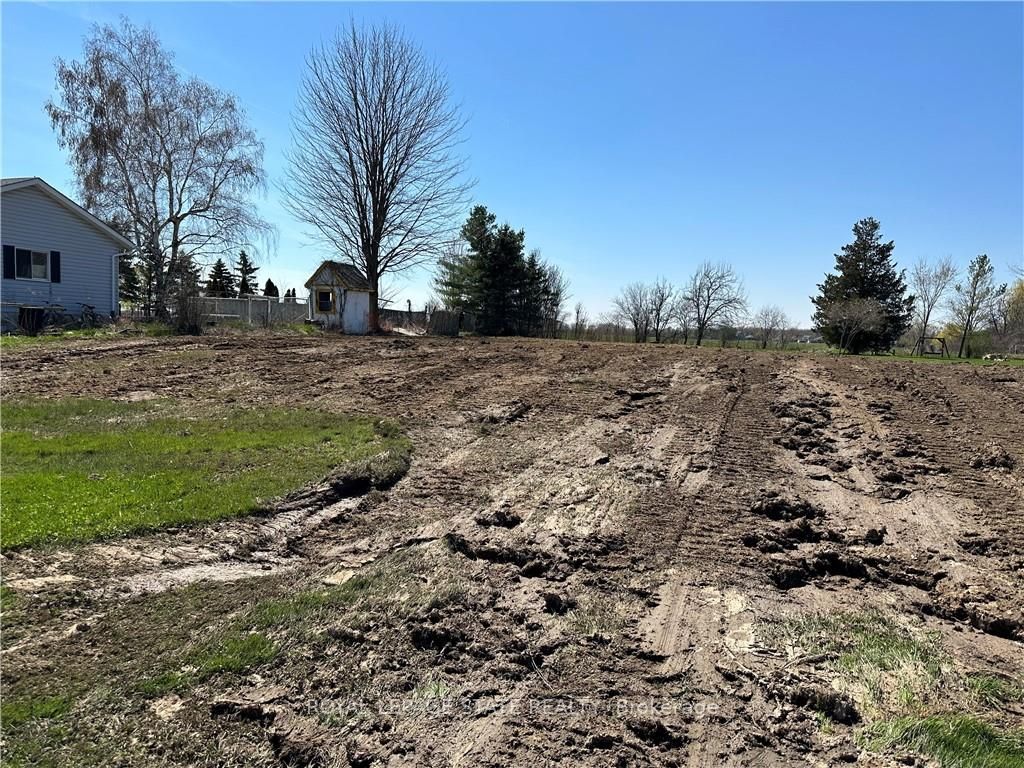 53 Haldimand Tr