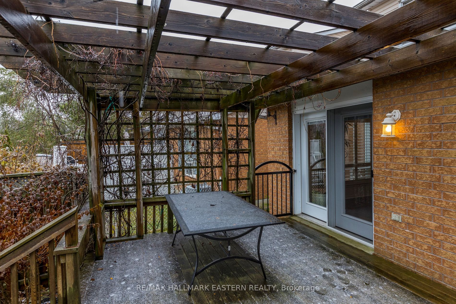1282 Eagle Cres
