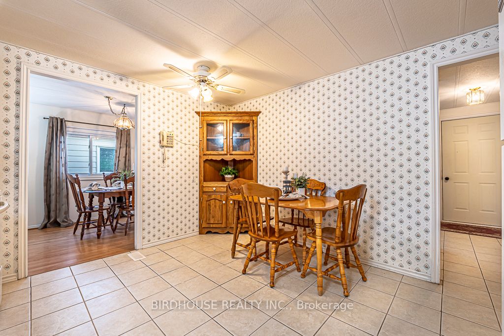 37 Circle Dr