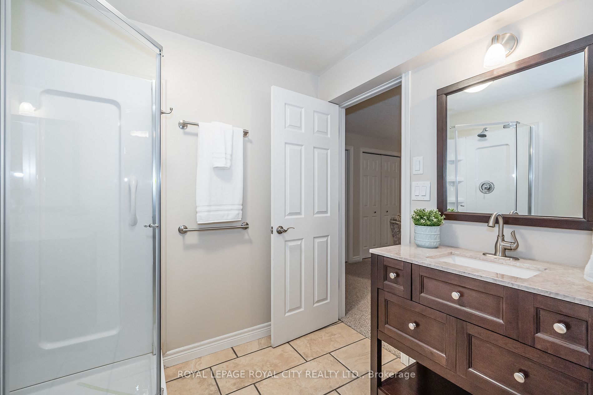 24 Beechlawn Blvd, #N/A