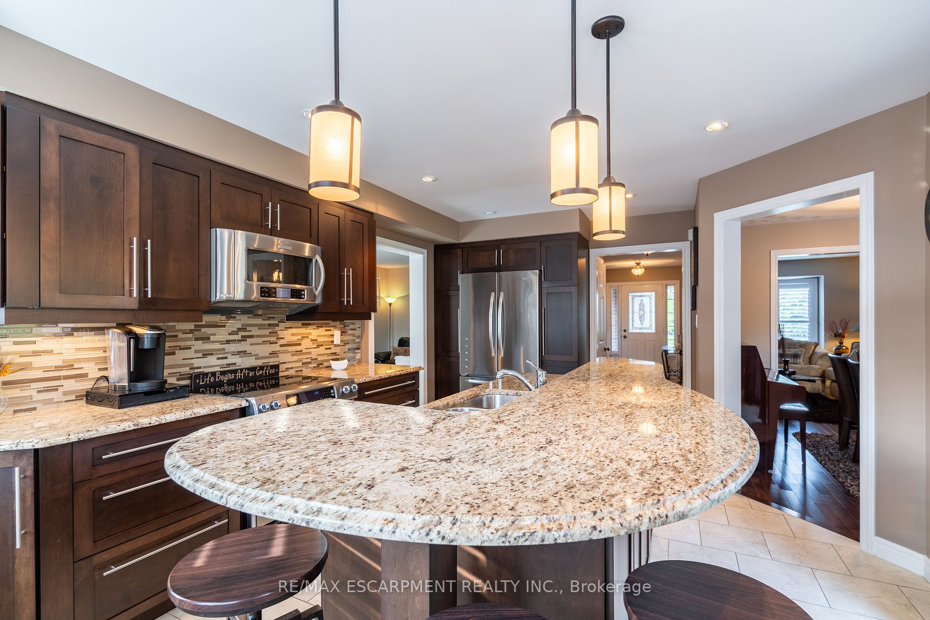 19 Falconridge Dr
