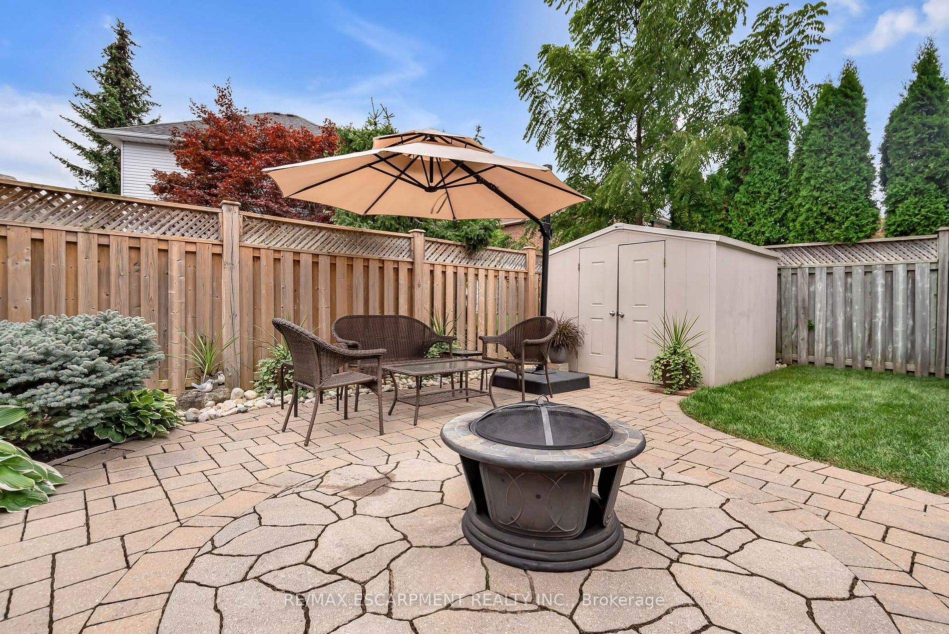 19 Falconridge Dr