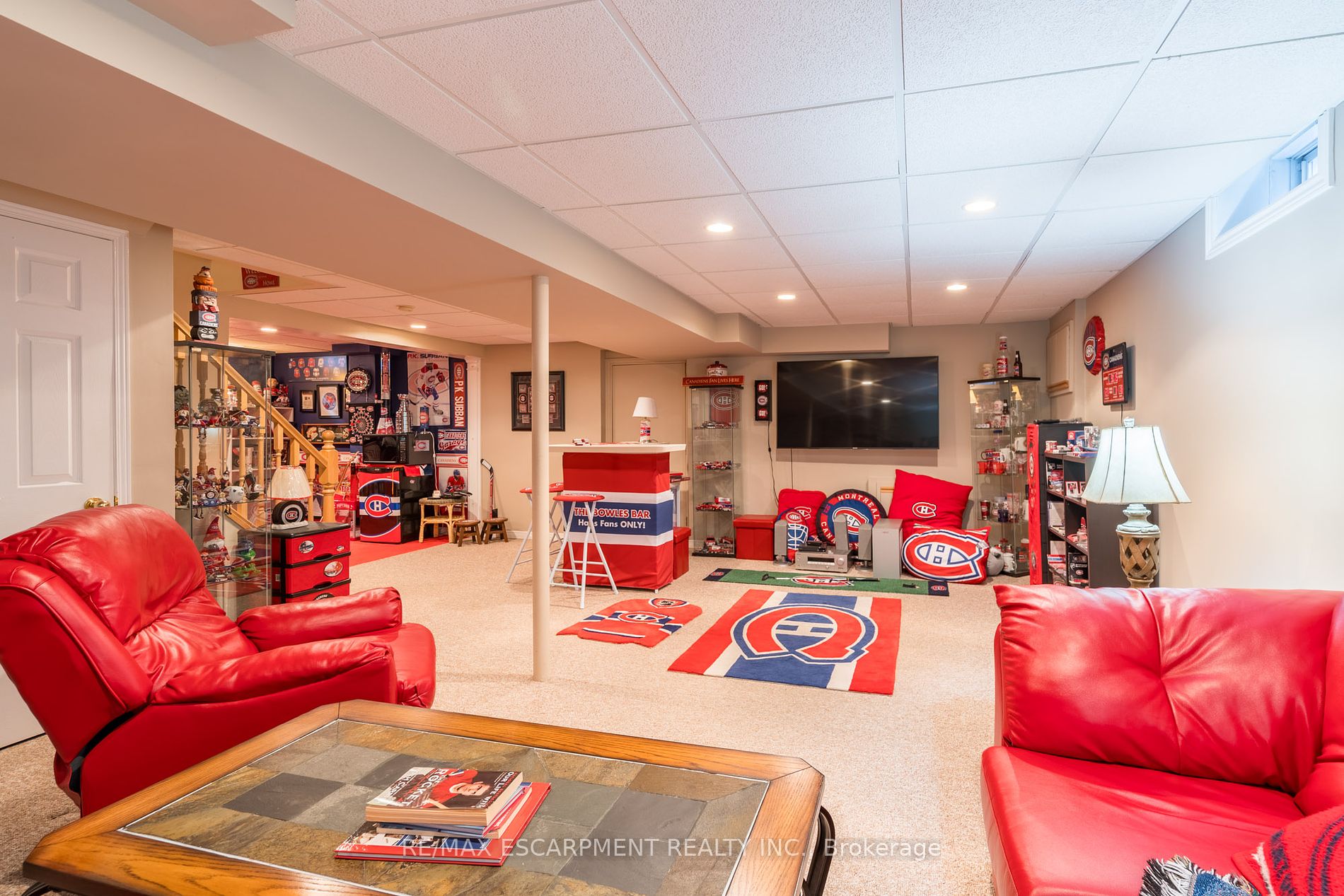 19 Falconridge Dr
