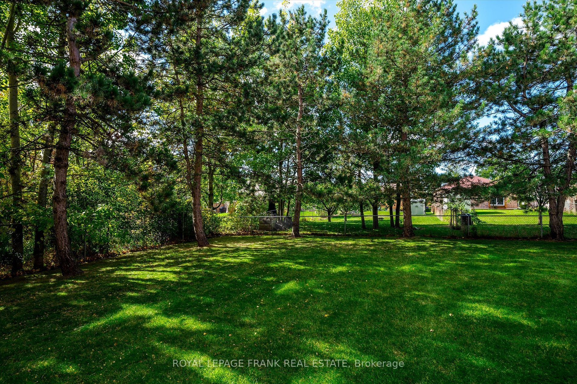 2020 Mapleridge Dr, #302