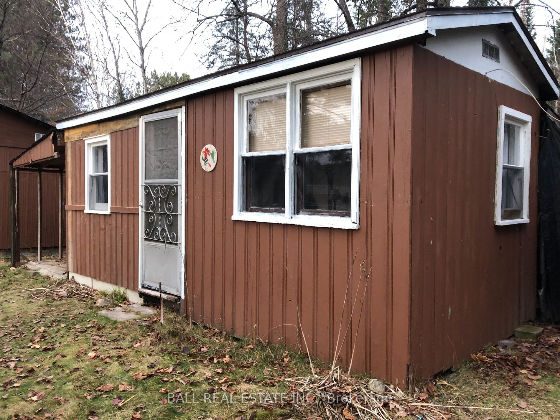 276 Hermans Dr